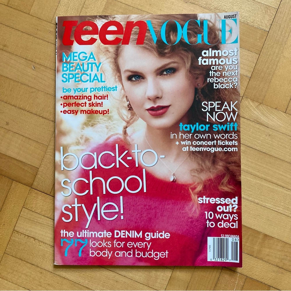Taylor Swift Teen Vogue magazine cover August 2011 — Rare collectible item